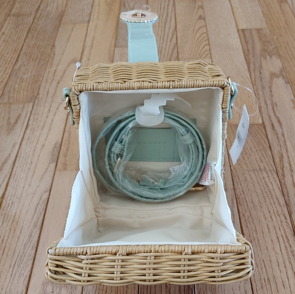Topshop Shell Wicker Crossbody Bag NWT - Picture 8 of 12